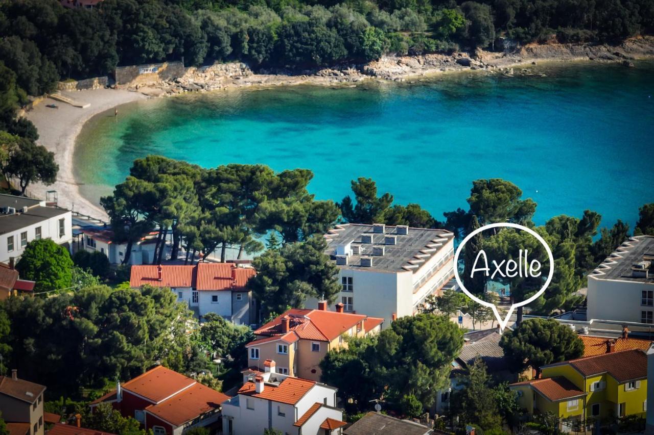 Apartment Axelle 50 Meters To The Beach Banjole Exterior photo