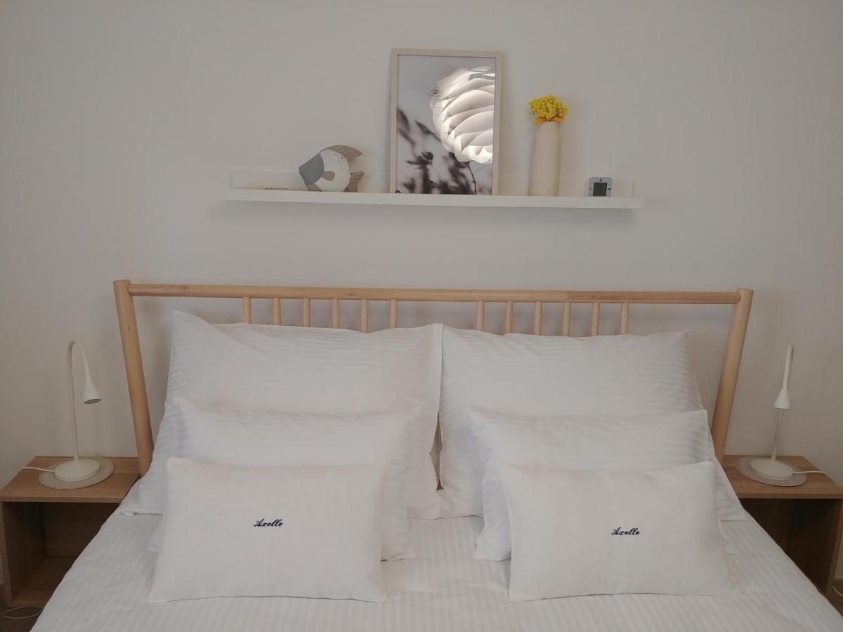 Apartment Axelle 50 Meters To The Beach Banjole Exterior photo